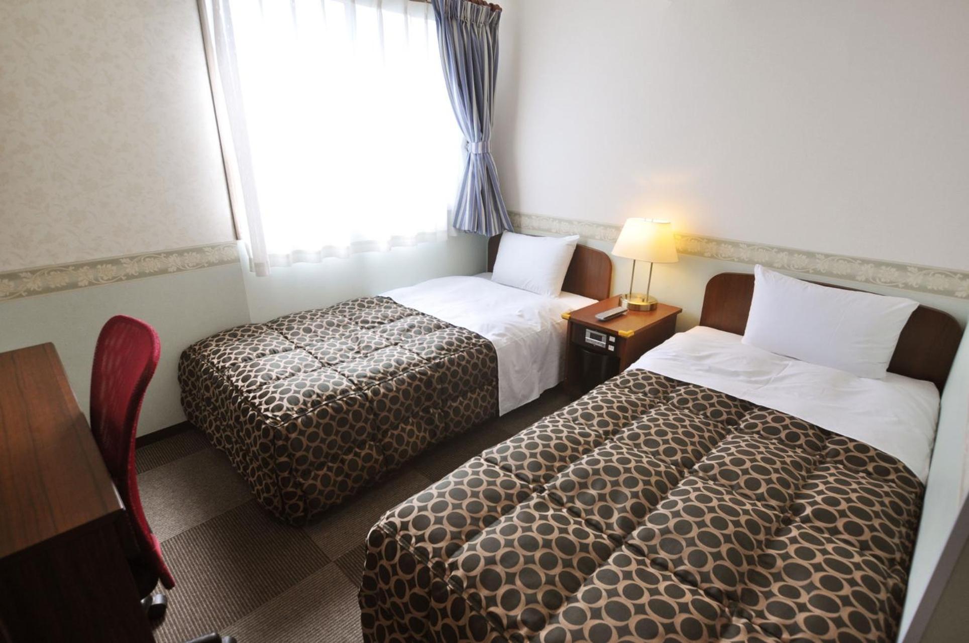 Futsukaichi Green Hotel Chikushino Room photo